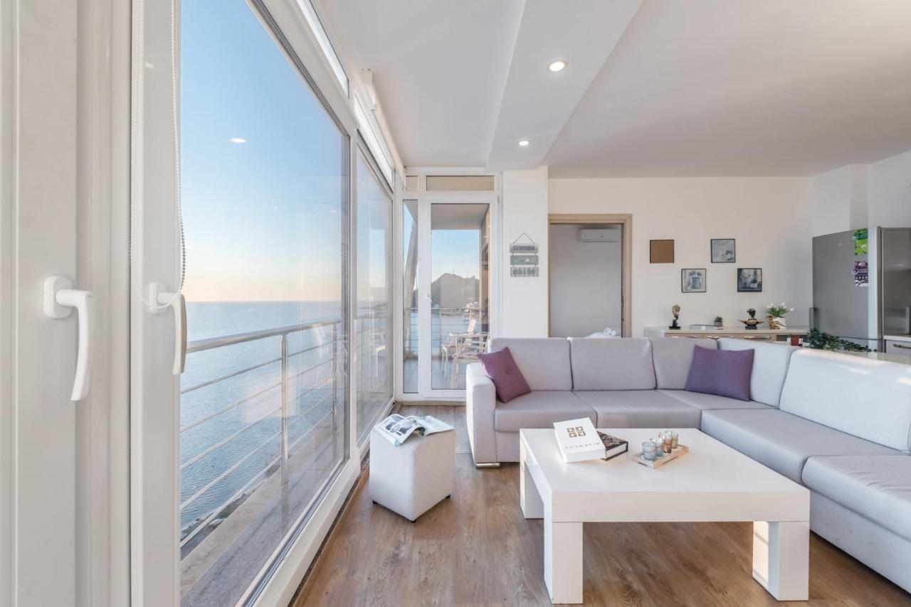 Blue Heaven -Full Sea View Brand New Apartment Durres Bagian luar foto