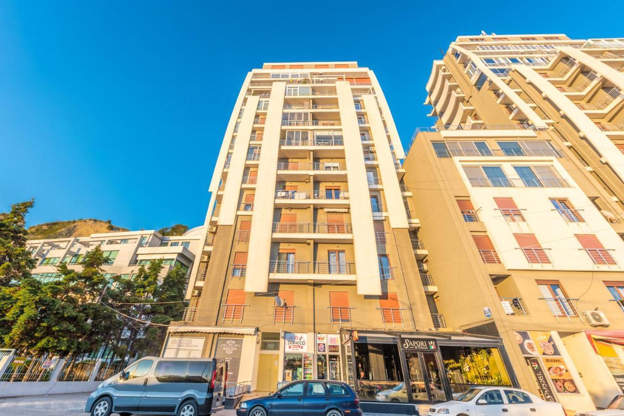 Blue Heaven -Full Sea View Brand New Apartment Durres Bagian luar foto