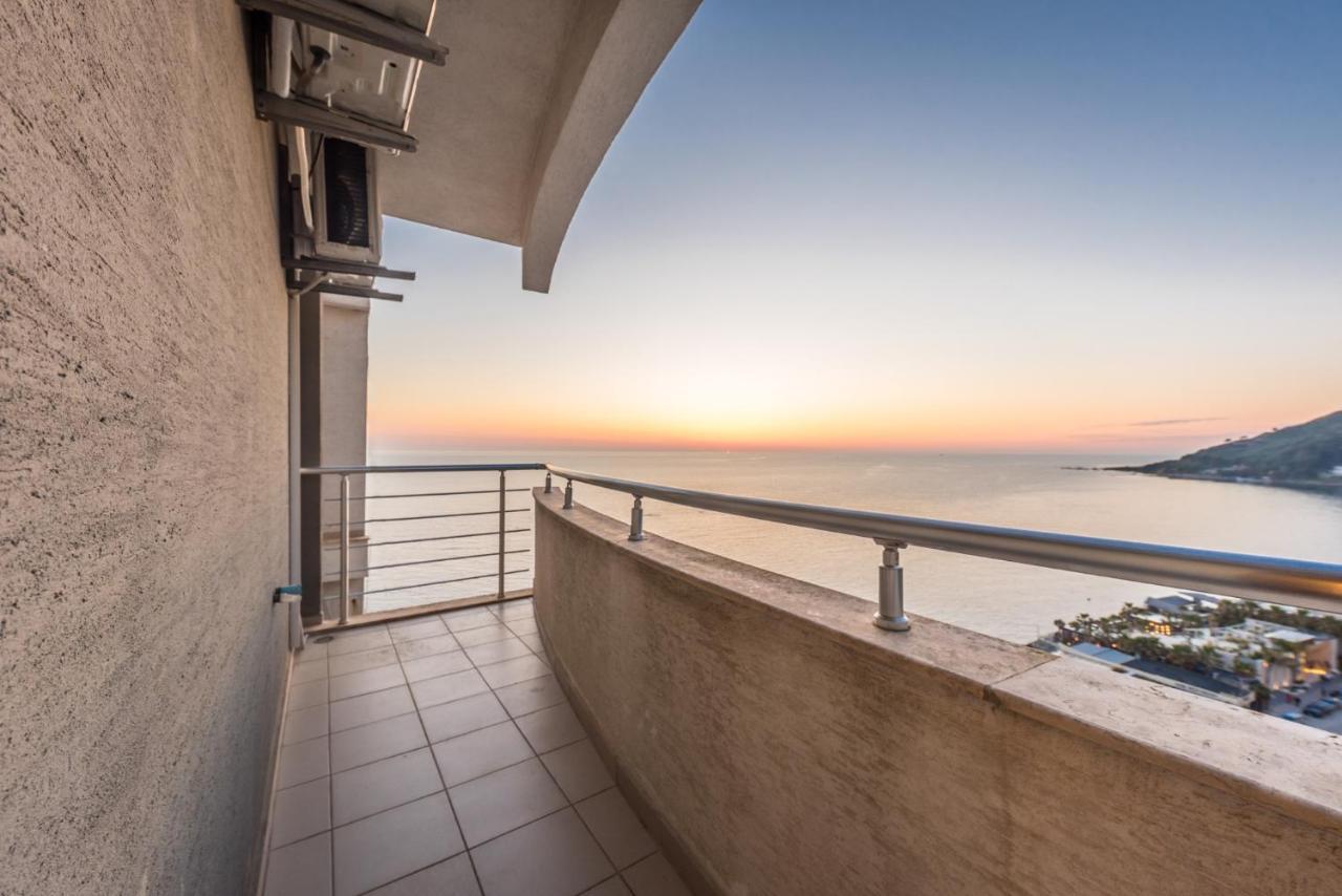 Blue Heaven -Full Sea View Brand New Apartment Durres Bagian luar foto