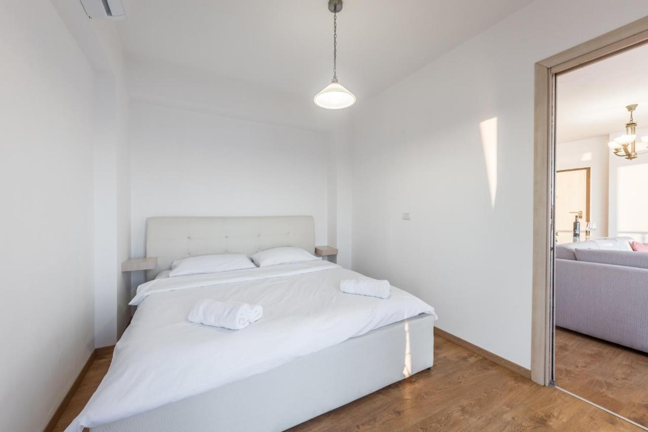 Blue Heaven -Full Sea View Brand New Apartment Durres Bagian luar foto