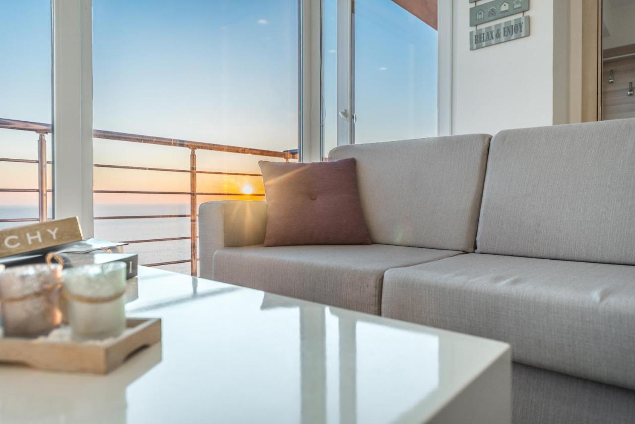 Blue Heaven -Full Sea View Brand New Apartment Durres Bagian luar foto