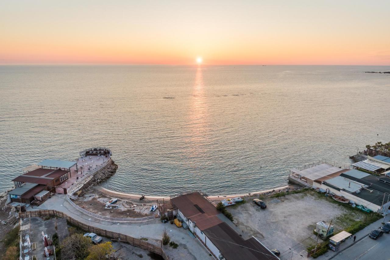 Blue Heaven -Full Sea View Brand New Apartment Durres Bagian luar foto